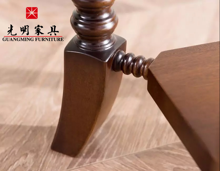 那些有曲折的實(shí)木是怎么做的