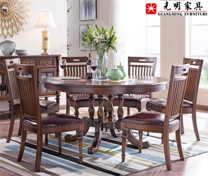 方圓之間盡顯親情，優(yōu)質(zhì)實(shí)木餐桌